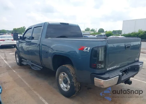 2009 GMC Sierra K2500 Slt из США, поврежденный, VIN 1GTHK636X9F183319